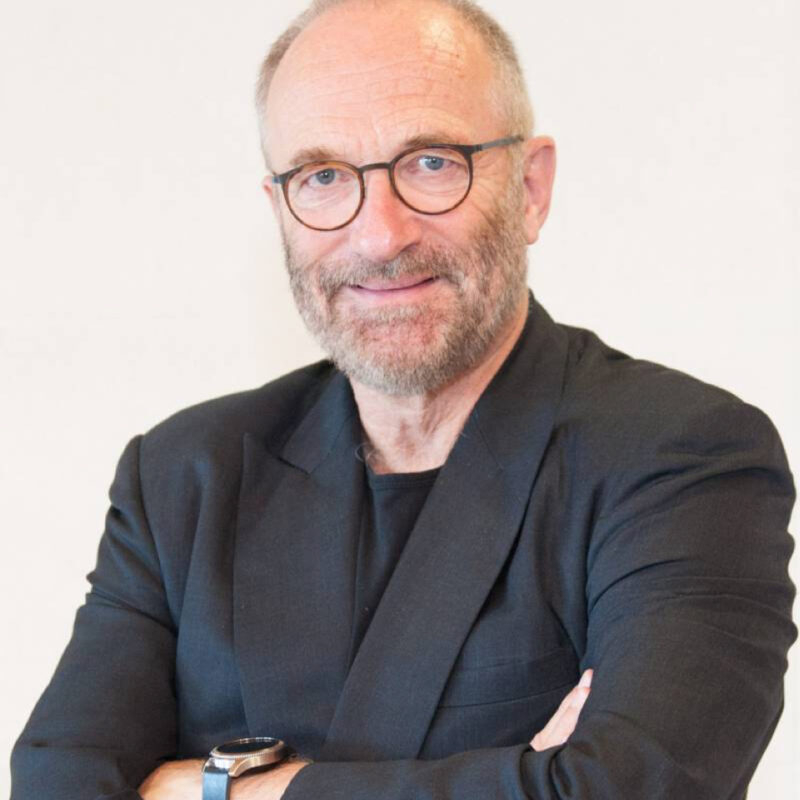Photo of Prof. Dr Kingma.
